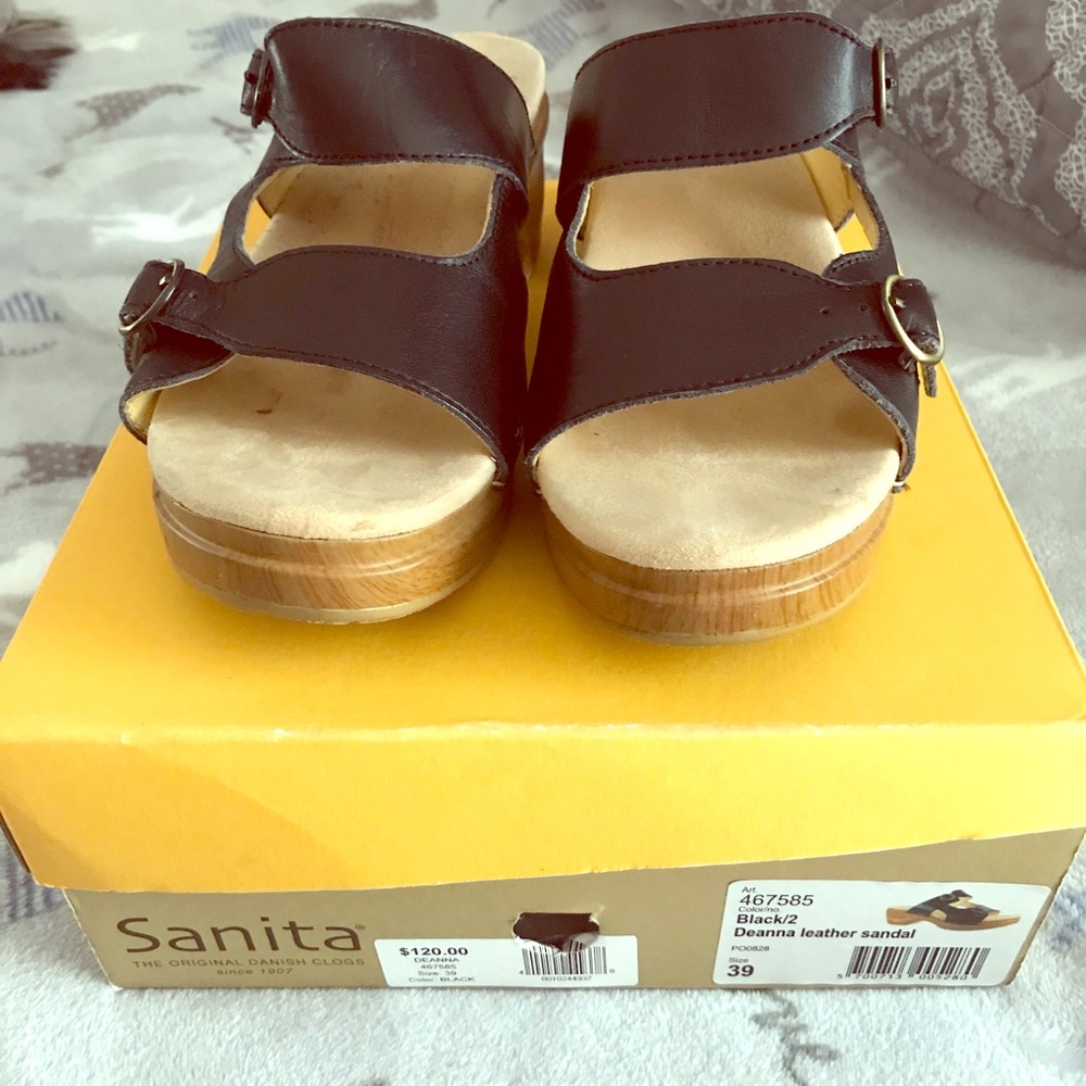 Black sandals